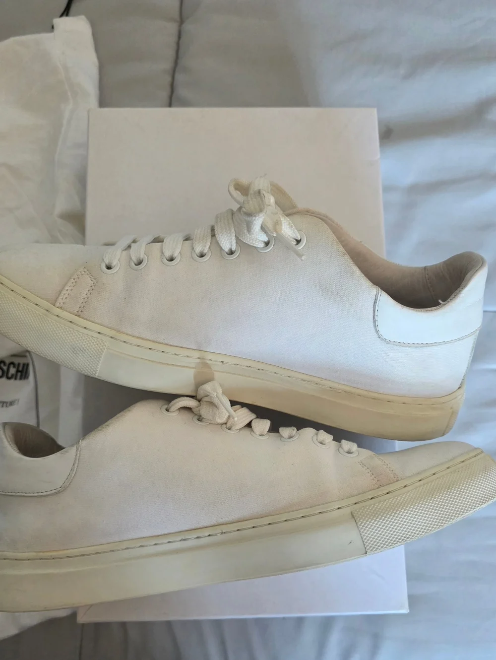 Moschino White Sneakers with Gold Logo Detailing - Picture 3 of 5
